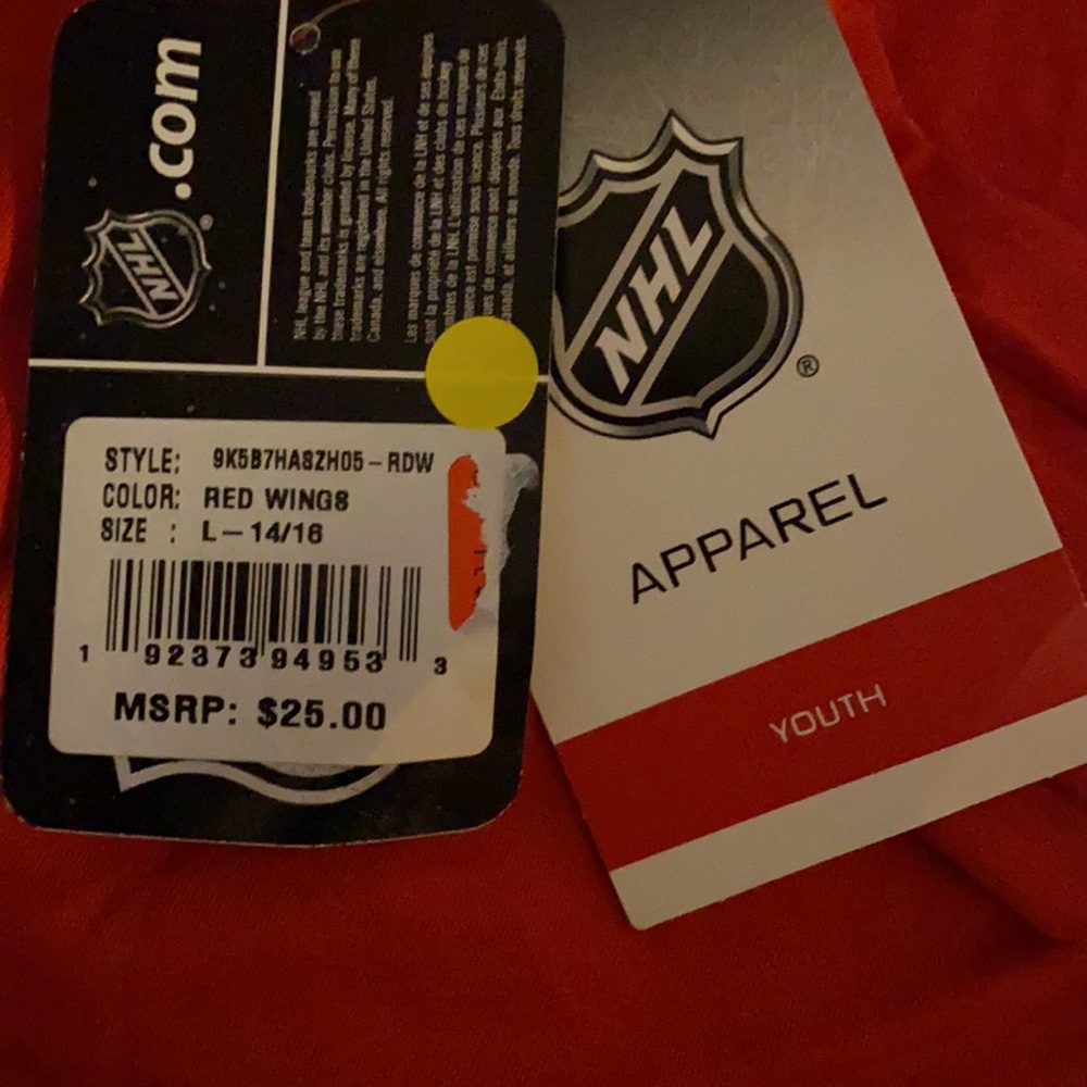 NWT Kids Detroit Red Wings long sleeve shirt - Picture 3 of 4